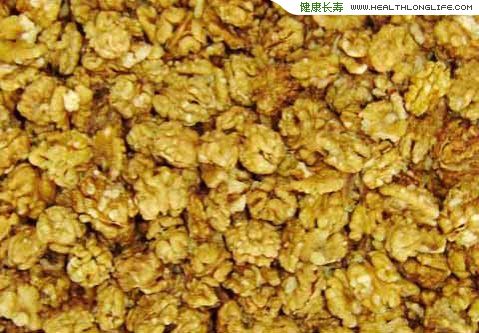吃生核桃有助你排除腎結(jié)石