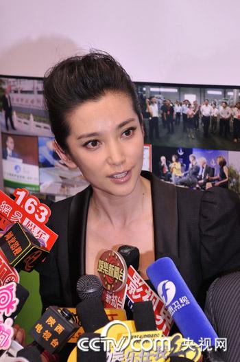 李冰冰現場講述環保理念