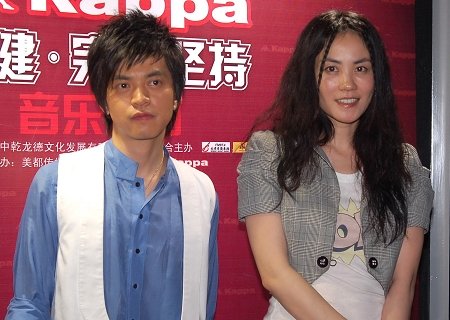 李健為趙薇女兒寫歌紀(jì)念 不介意被指借王菲上位