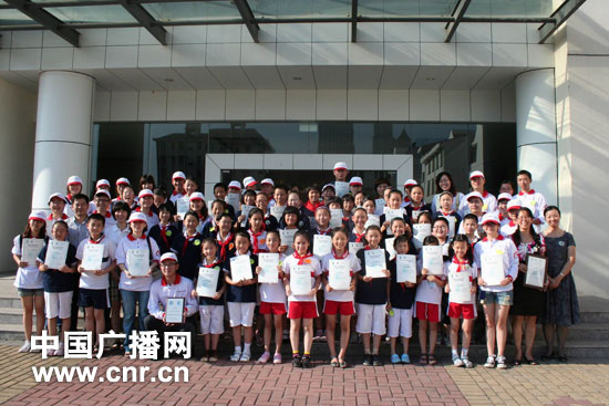匯豐志愿者與蘇州新區(qū)實(shí)驗(yàn)小學(xué)共享環(huán)保活動(dòng)課