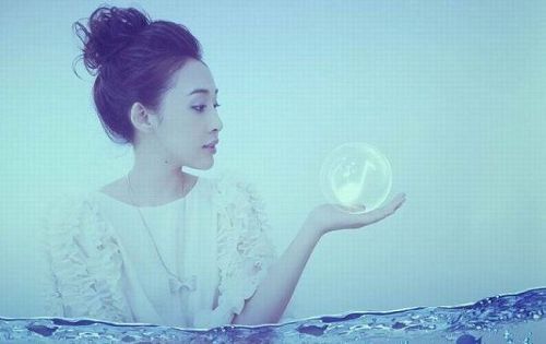 陳美行月下女神寫真祈禱環(huán)保