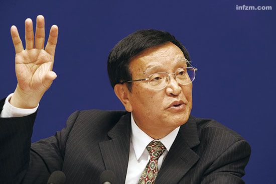 2011年開始的第十個日子，66歲的張國寶離開了長達十一年之久的能源工作崗位。他退休了。