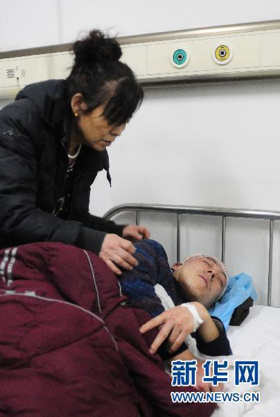 黑龍江齊齊哈爾市一化工廠發生爆炸2人受傷(組圖)