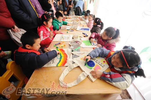 中福會少年宮舉辦少兒"環保嘉年華"倡導垃圾分類