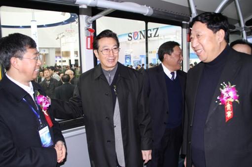 福田歐V攜新能源綠色軍團出擊中國國際客車展
