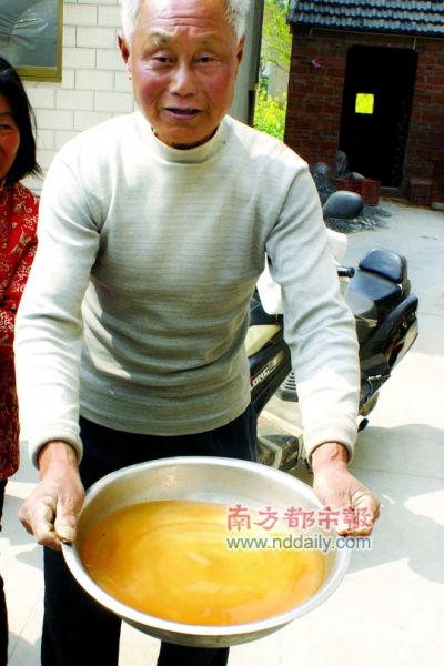 疑化工廠污染自來水數(shù)百人就醫(yī)