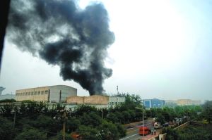 3小時滅化工廠大火