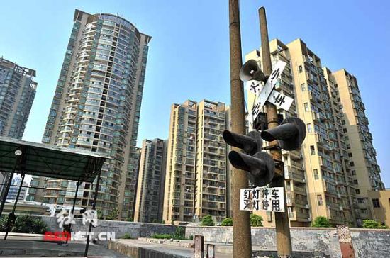 長沙市環保局現場整改金霞糧庫噪音擾民(組圖)