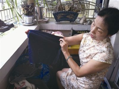 環保達人收集廢布做環保袋七年時間送出四千個