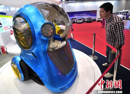 造型奇異的電動車 中新社發(fā) 鄒憲 攝