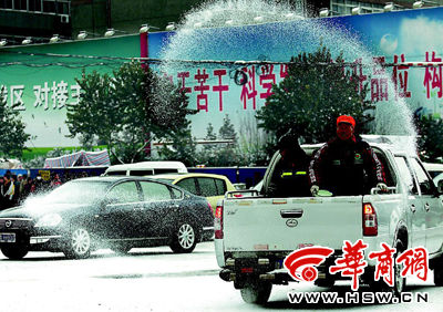 環(huán)保除雪盡量少用融雪劑(圖)