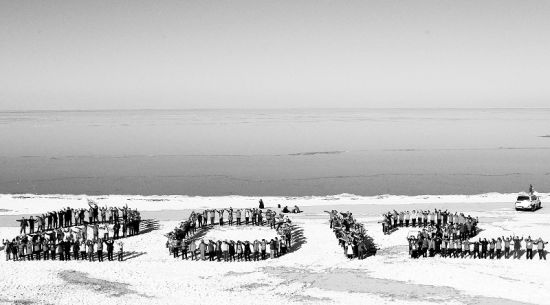 百人徒步青海湖健康環(huán)保慶新年