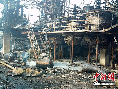 江蘇連云港一化工廠發生爆炸(組圖)