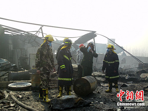 江蘇連云港一化工廠發生爆炸(組圖)