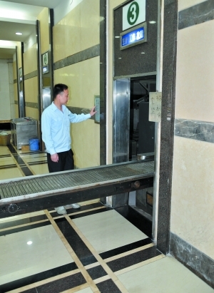 殯儀館火化工：干了三年才敢告父母熟人不愿同桌吃飯
