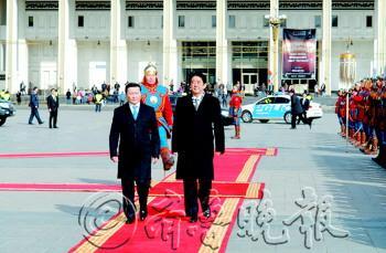 安倍訪蒙意在恢復大國地位