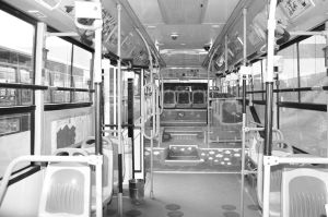 彩繪公交車上路，長得靚還宣傳環保