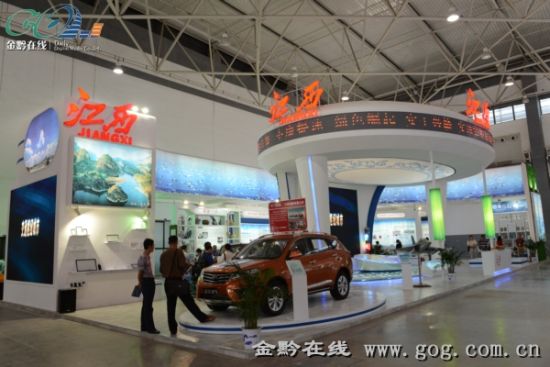 電動代步車亮相江西館節(jié)能環(huán)保、操作簡單