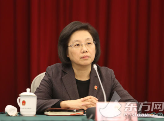 滬人大常委質(zhì)疑對(duì)污染企業(yè)處罰過(guò)輕環(huán)保局:確實(shí)存在問(wèn)題