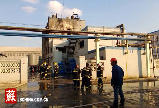 江蘇海門一化工廠發(fā)生爆炸致1死2傷